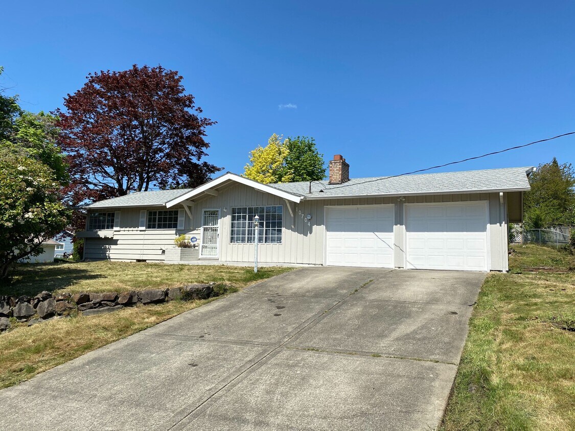 Foto principal - 10704 SE 232nd St