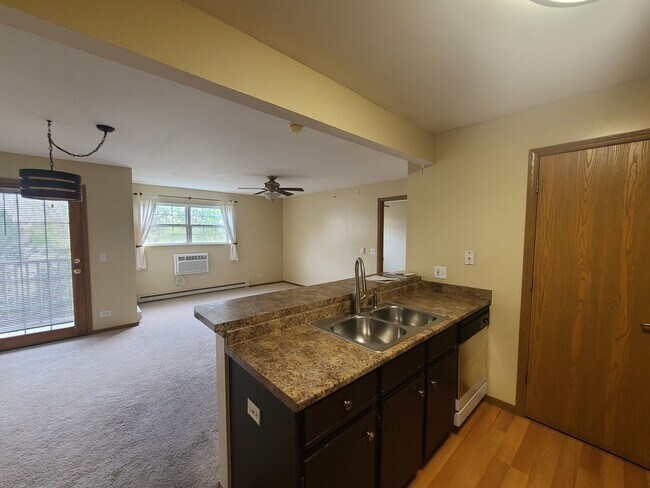 Foto del edificio - 1508 Spring Brook Ct