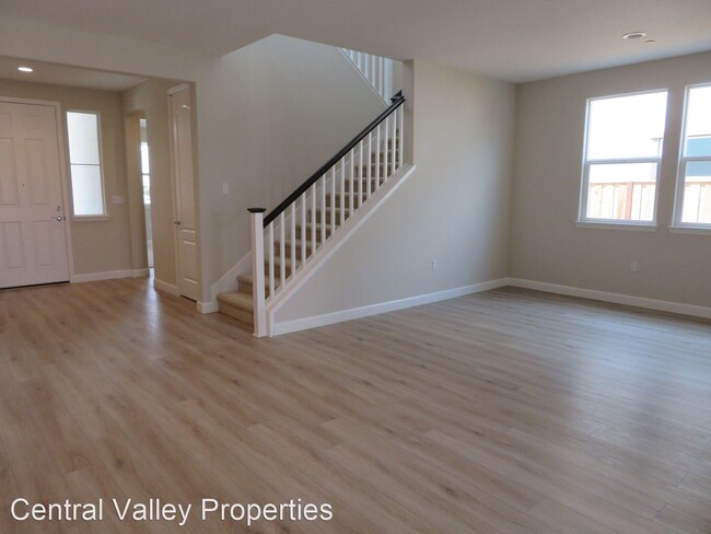 Foto del edificio - 4 br, 3.5 bath House - 1181 Dominique Dr.
