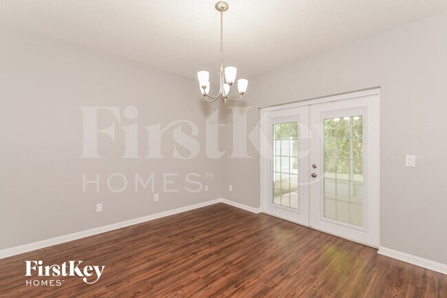 Foto del edificio - 2128 Brandon Park Cir