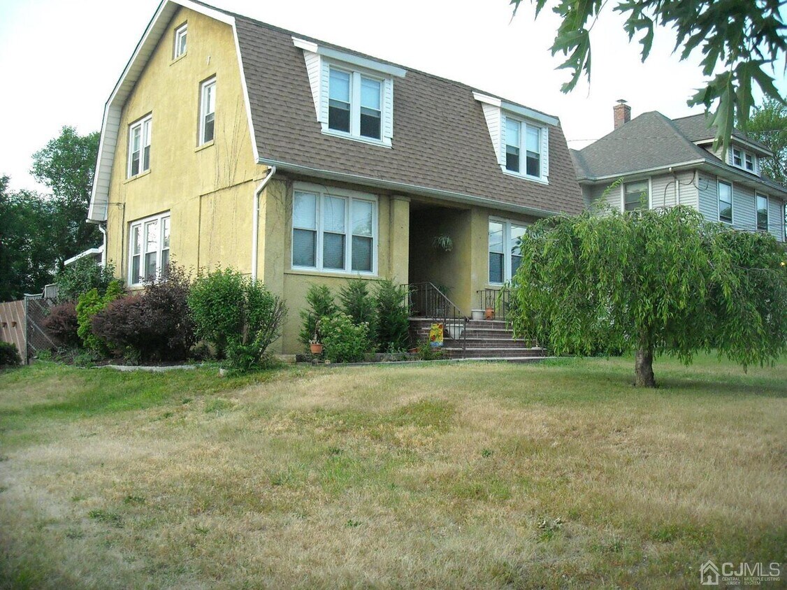 201 Chestnut St Unit 2ndFL, Middlesex, NJ 08846 Apartment for Rent in