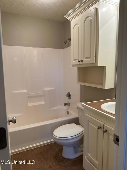 Building Photo - 121 Kenzie Dr