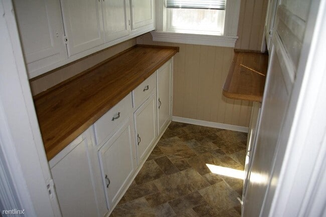 Building Photo - 4 br, 2 bath House - 2818 Rockville Rd