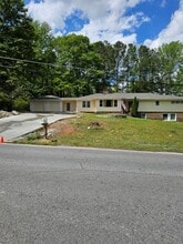 Building Photo - 1865 Pucketts Dr SW