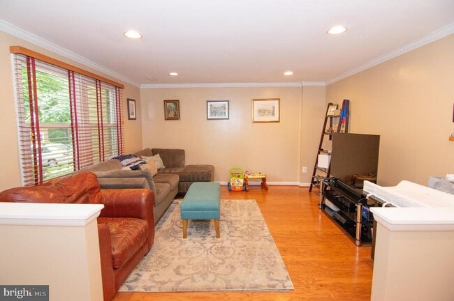 Building Photo - 2831 Raymond Ct
