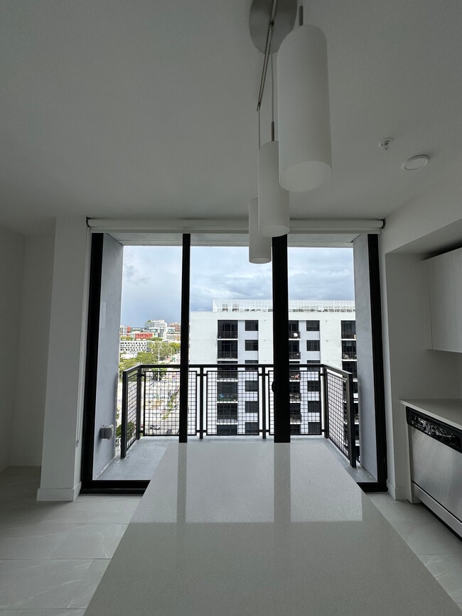 Foto del edificio - 34 NW 26th St