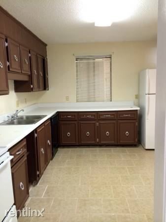 Foto del edificio - 2 br, 1 bath Apartment - Summerville Villas