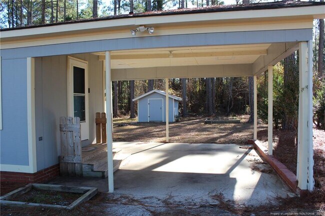 Building Photo - 805 Calloway Rd