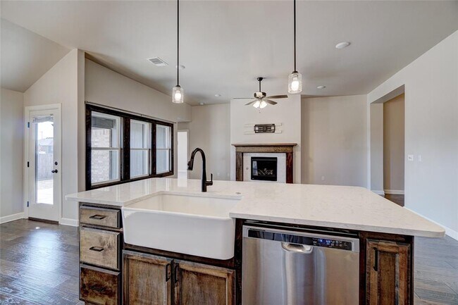 Foto del edificio - 6400 SE 87th St