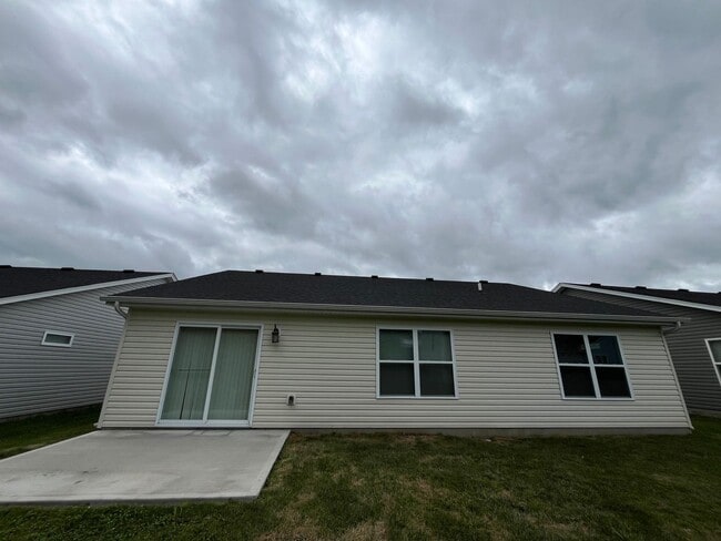 Foto del edificio - 2025 Waynedale Ct 3BR/2BA (Middletown)