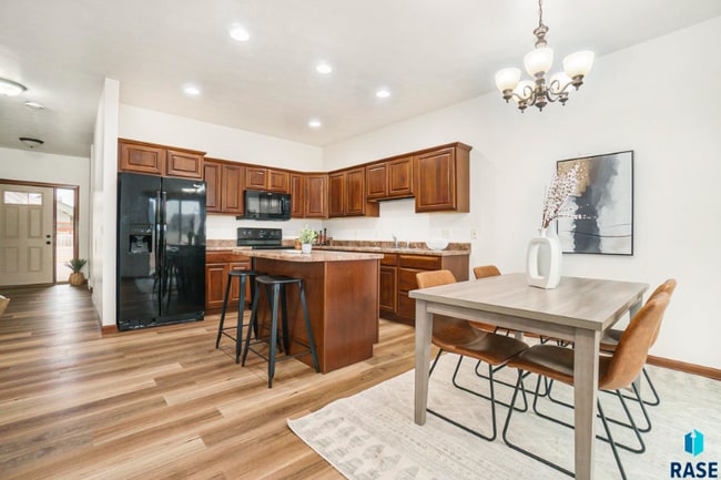 Foto del edificio - 8707 Annabelle St