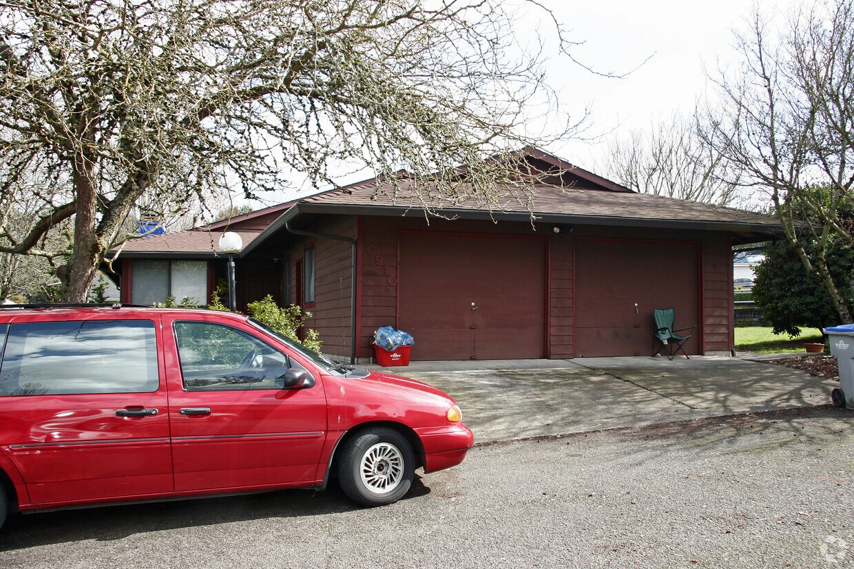 Foto del edificio - 10910-10915 10955 SW Garden Park Pl