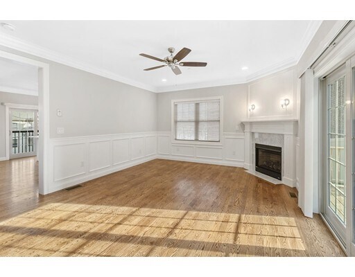 Building Photo - 41 Lambert St