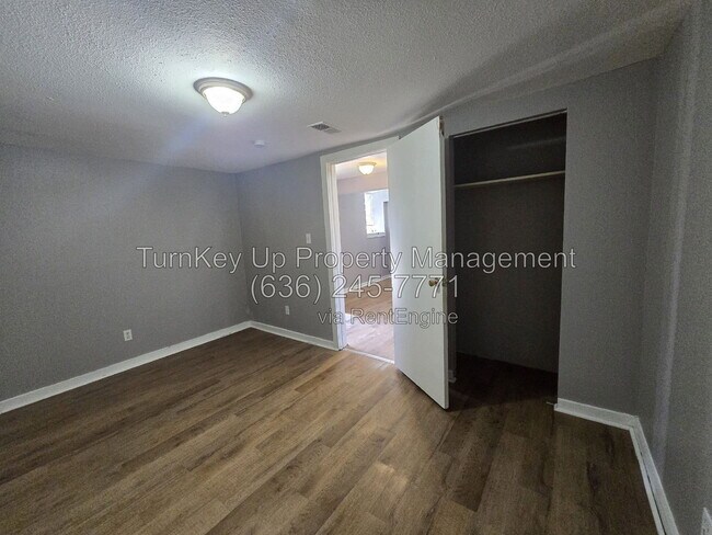 Building Photo - 4005 S Grand Blvd