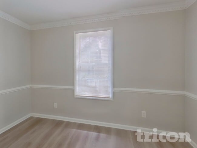 Foto del edificio - 337 Montclaire Ln