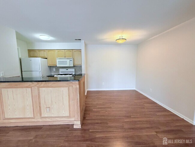 Building Photo - 60 Lear Ct