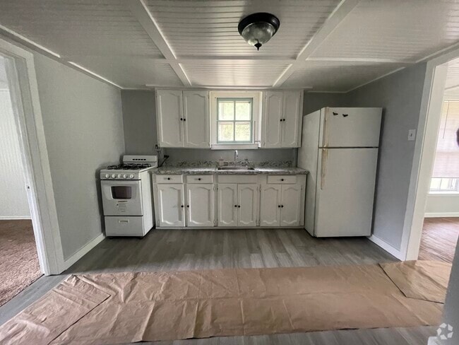 Building Photo - 250 S Dunbar Ln