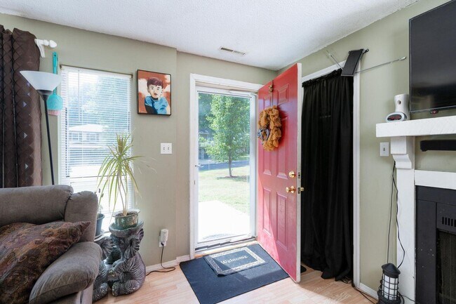 Foto del edificio - 2501 Grandview Cir