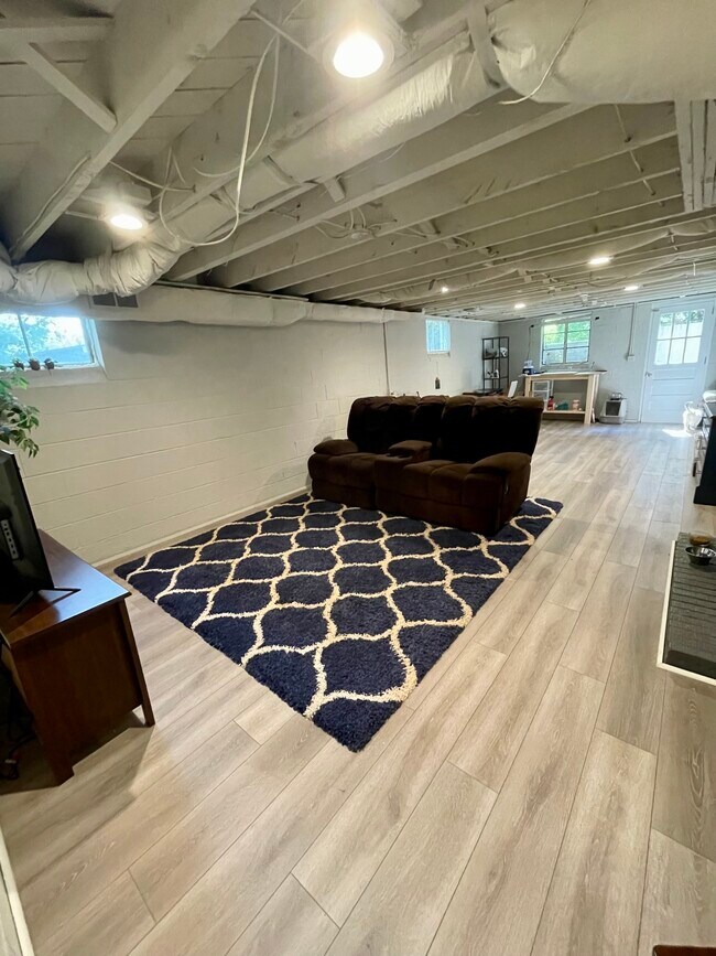 Foto del edificio - 3429 Gladstone St