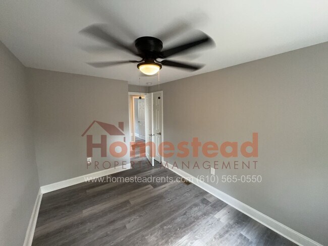 Building Photo - 3 Bedroom Home in Darby!