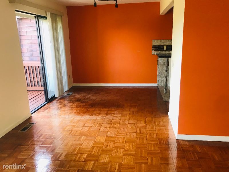 1143 Appleseed Ln, Olivette, MO 63132 Condo for Rent in Olivette, MO