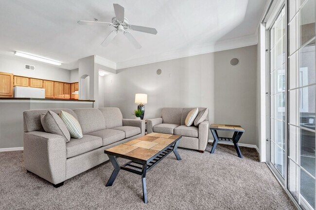 Foto del edificio - FOR RENT: Fully Furnished 1-Bedroom Lakeview Condo (6–7 Month Lease Only) The Hamptons at MetroWe...