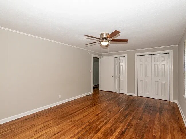 Foto del edificio - 609 Watkins Rd