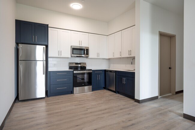 Building Photo - 857 Bergen Ave