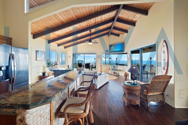 Foto del edificio - 3Bd 2Ba Furnished Home:  Pet Friendly with Fantastic Ocean Views!