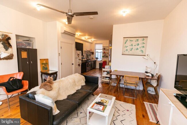 Foto del edificio - 2106 E York St