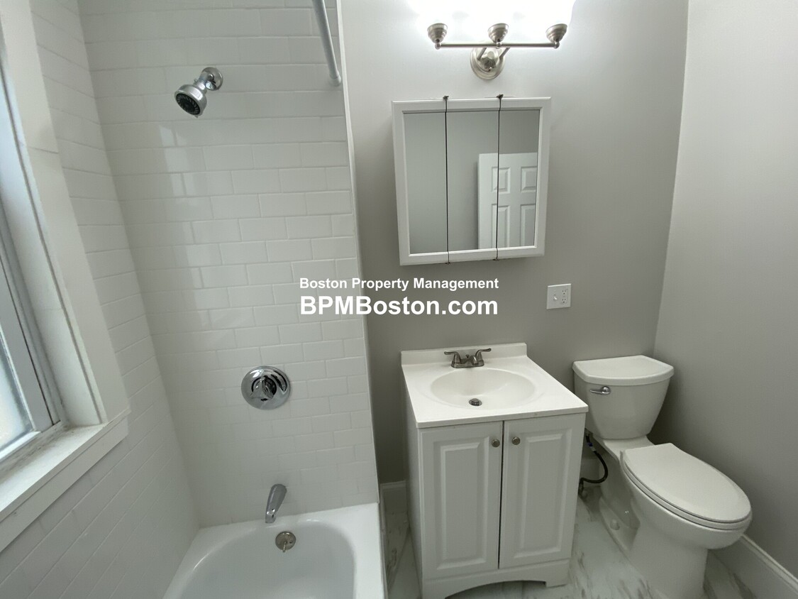 Foto principal - 139 Bowdoin St