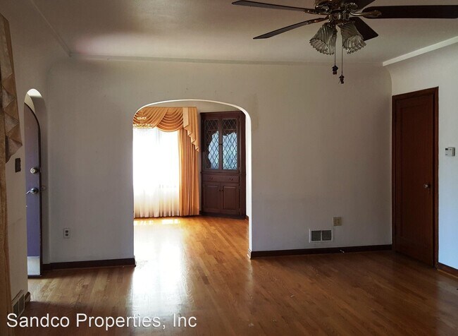 Foto del edificio - 4 br, 2 bath House - 3636 S D St