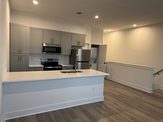 Building Photo - 3214 Frying Pan Place