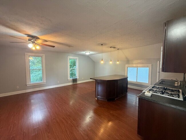 Foto del edificio - 528 E Buchtel Ave