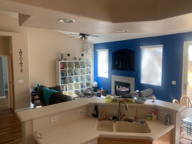 Building Photo - 1205 Simms Ave