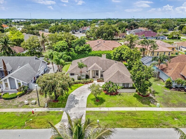 Foto principal - 13656 Carlton St