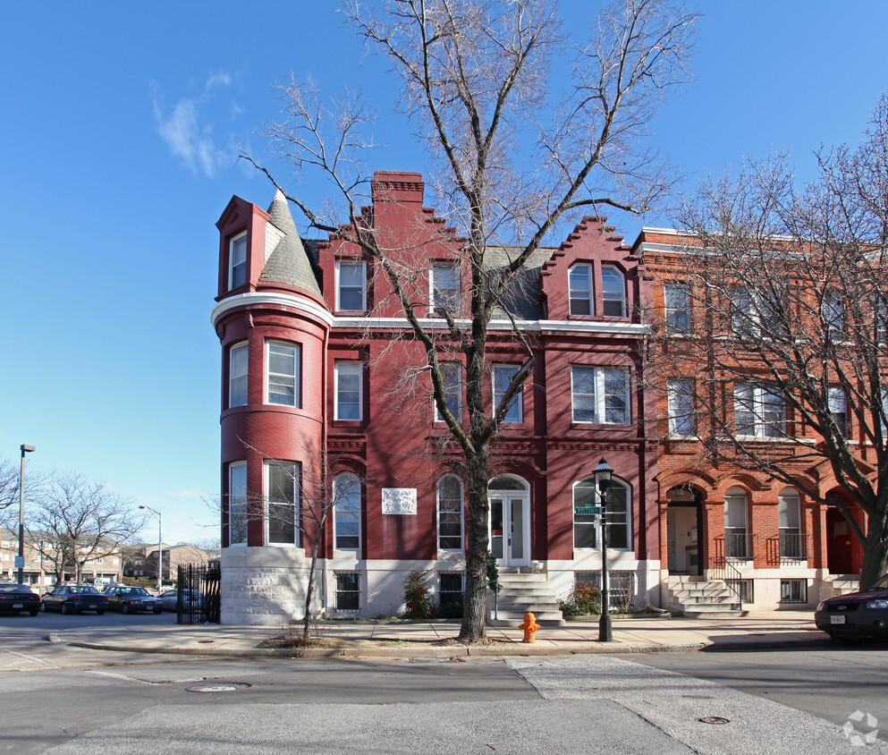 Building Photo - 1839 Bolton St