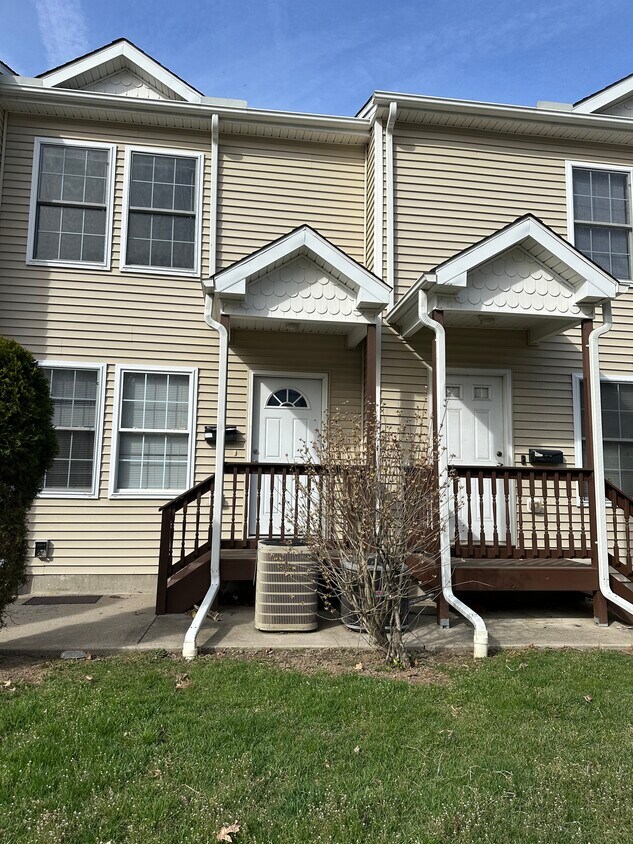 Foto principal - 120 Sylvan Ave