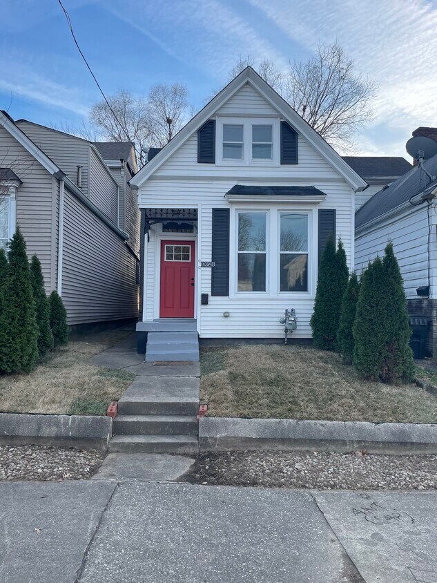 Primary Photo - 1028 E Saint Catherine St