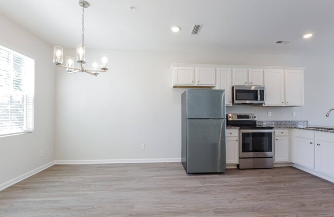 Building Photo - East Market Kilbourne