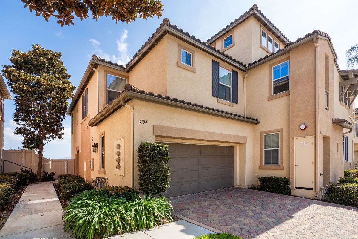 Foto principal - 4104 Peninsula Dr