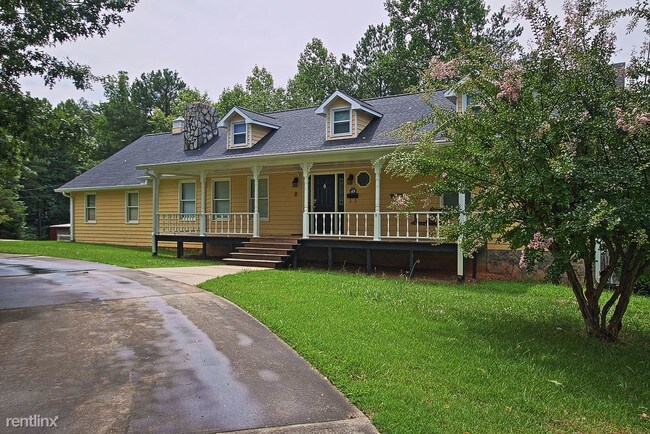 Foto del edificio - 581 Seven Forks Rd