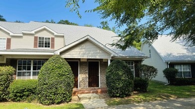 Building Photo - 2738 W Tharpe St