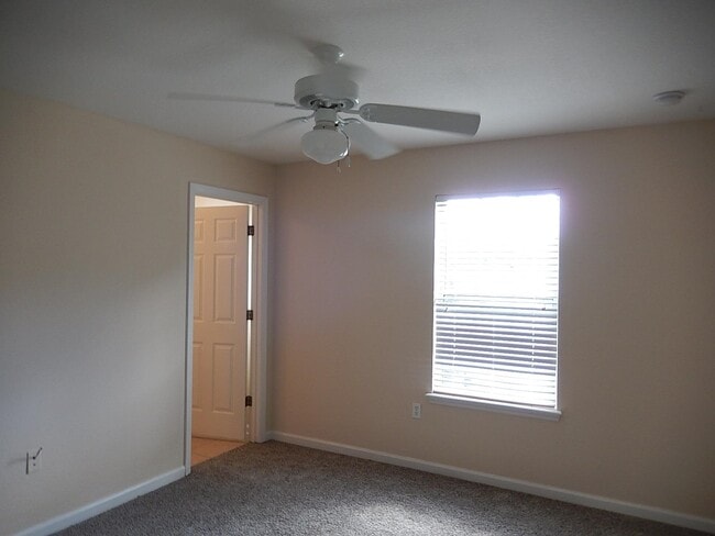 Foto del edificio - 4434 Gearhart Rd
