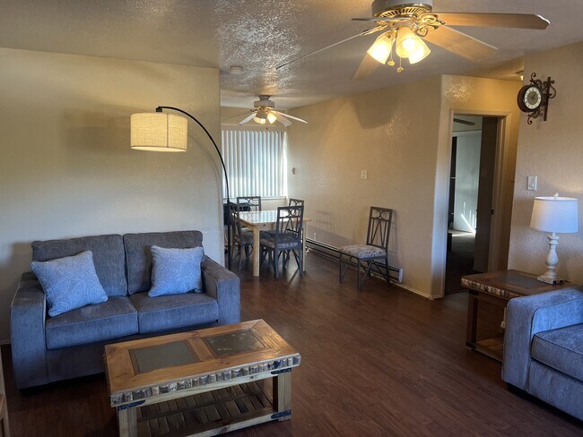 Foto del edificio - 25972 US-70