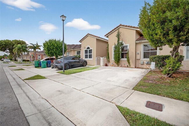 Foto del edificio - 23734 SW 110th Pl