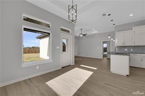 Foto del edificio - 3409 E Alexa St