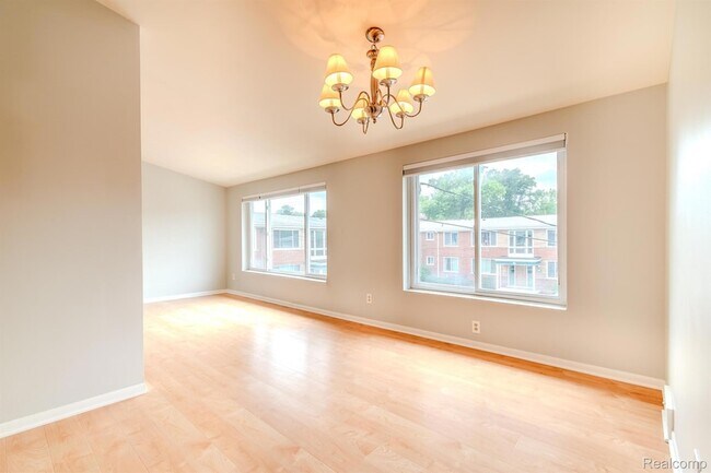 Foto del edificio - 361 N Eton St