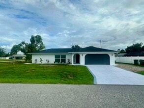 Building Photo - 21371 Knollwood Ave
