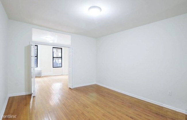 Building Photo - 3 br, 1 bath Apartment - 90 Saint Marks Pl